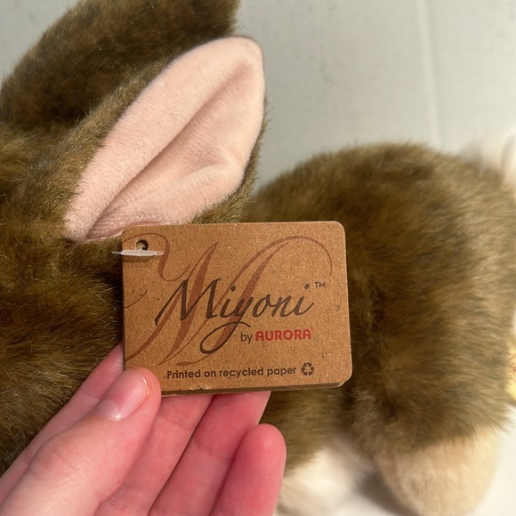 Miyoni by Aurora Eastern Cottontail Rabbit Plush BNWT RARE HARD TO FIND - Picture 7 of 13